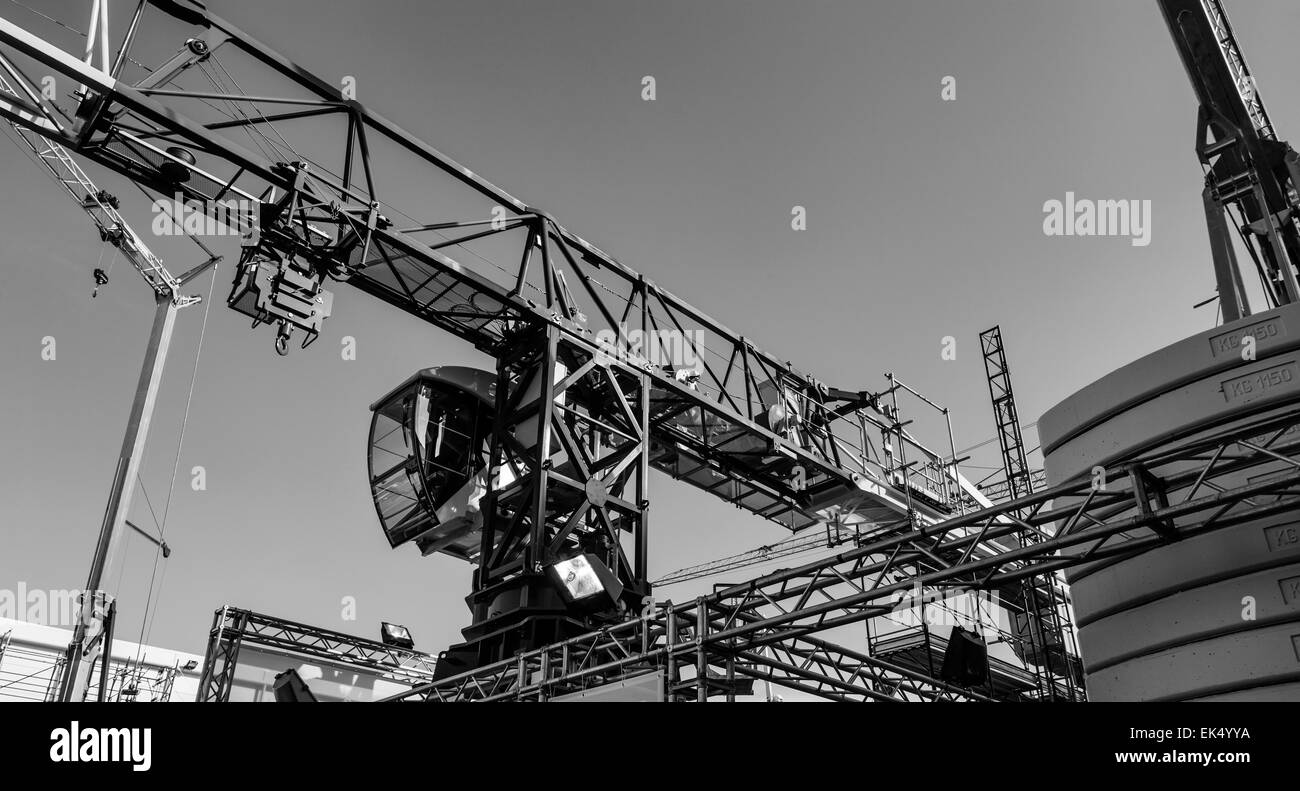 Tall lifting cranes Black and White Stock Photos & Images - Alamy