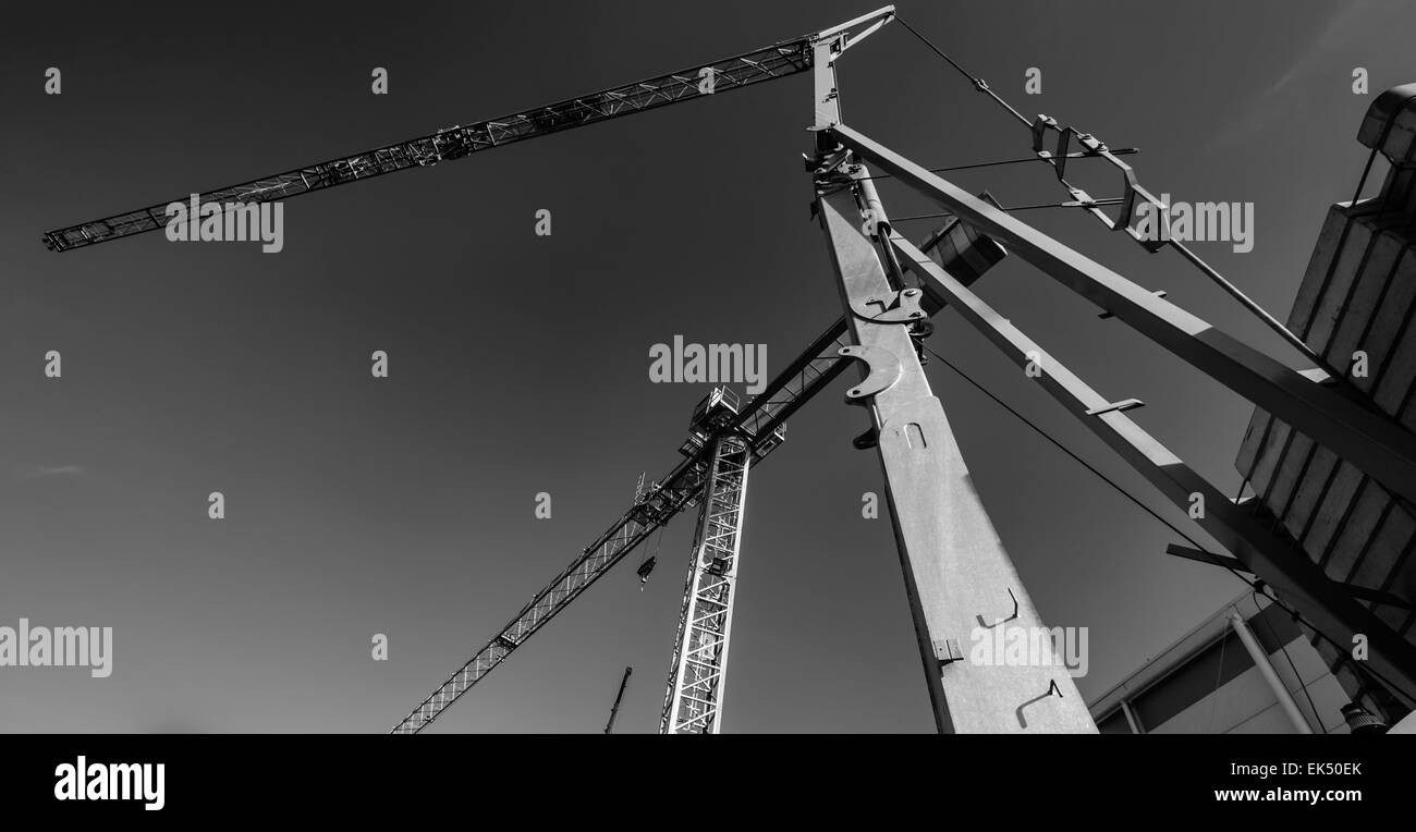 Tall lifting cranes Black and White Stock Photos & Images - Alamy