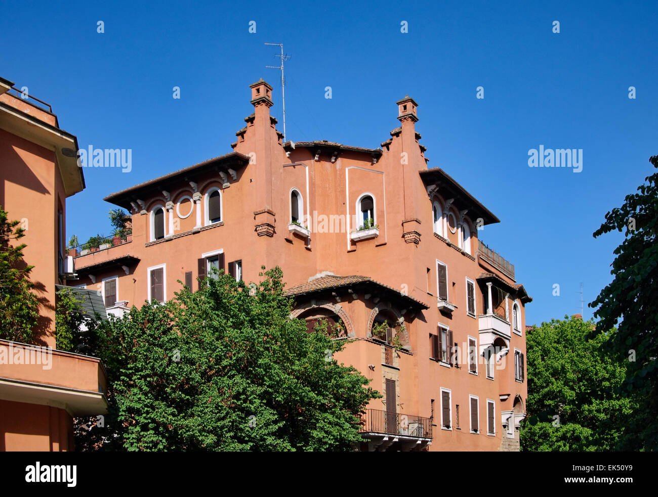 Italy, Rome, Garbatella, old building facade Stock Photo - Alamy