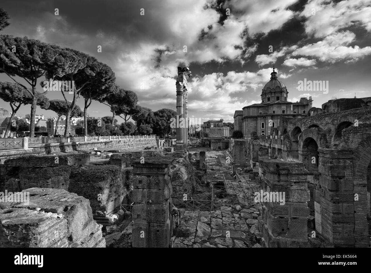 The foro romano ruins Black and White Stock Photos & Images - Alamy