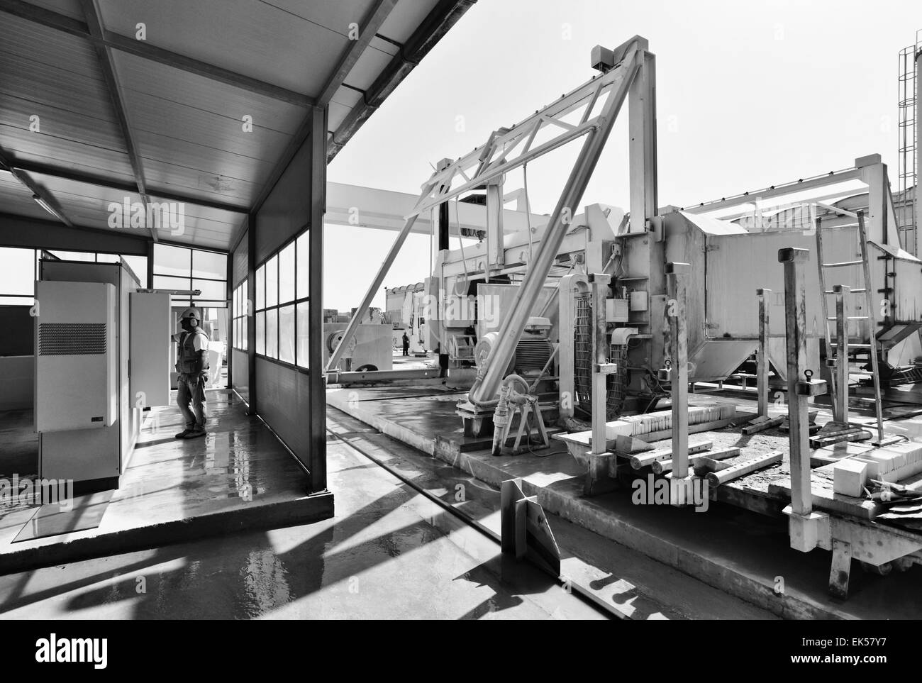 Italy, marble cutting factory industrial Stock Photo Alamy
