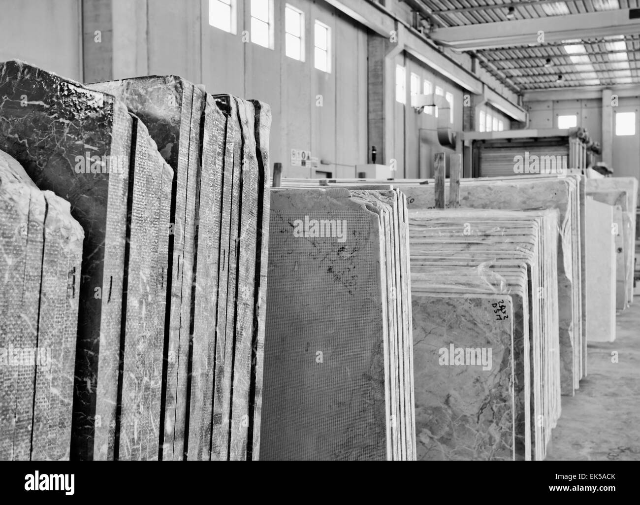 Italy, marble cutting factory industrial Stock Photo Alamy