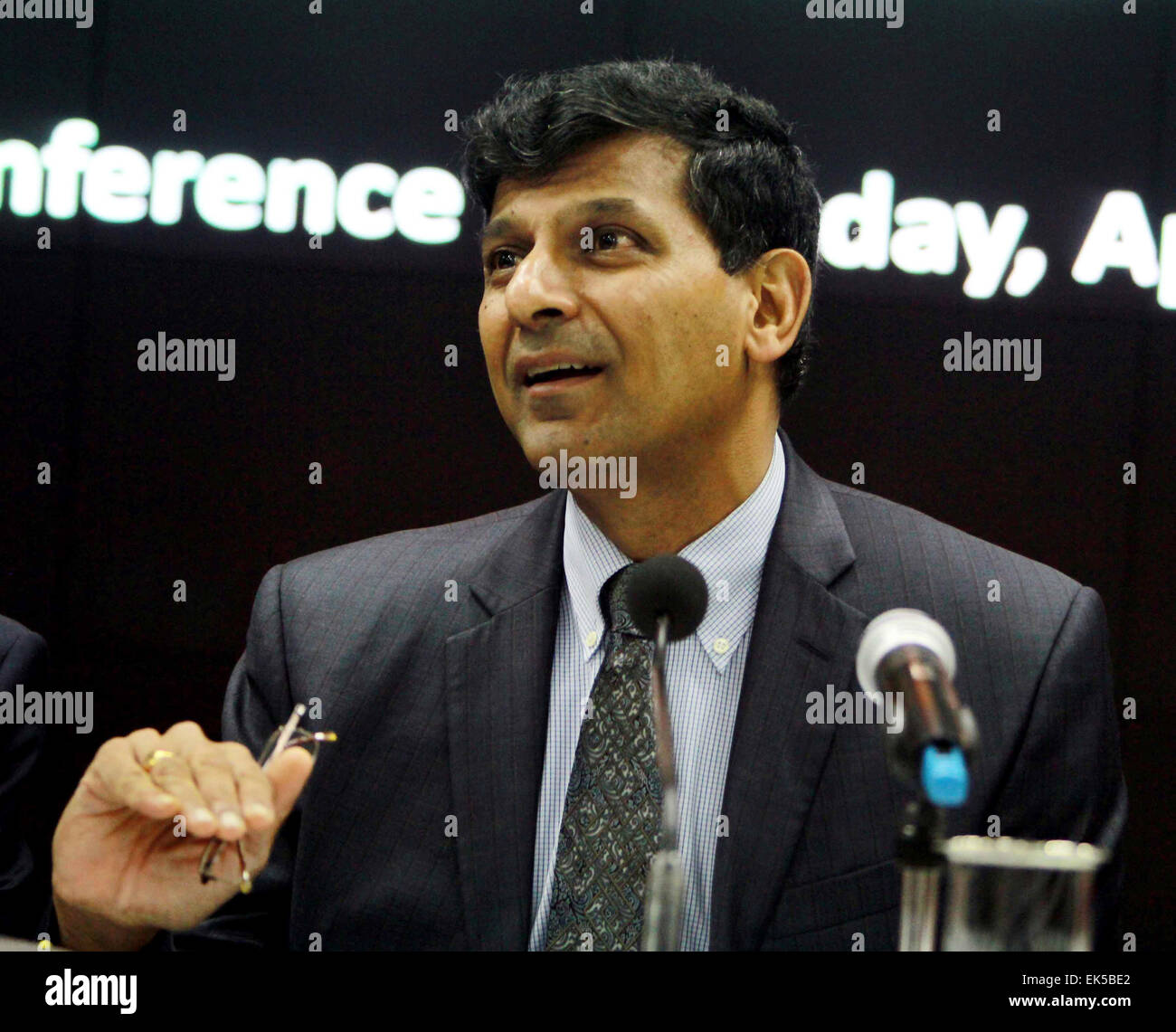 Mumbai, India. 7th Apr, 2015. Reserve Bank of India (RBI) Governor Raghuram Rajan attends a press conference after the first bi-monthly review of the monetary policy for the current fiscal year in Mumbai, India, April 7, 2015. RBI chief Raghuram Rajan Tuesday flayed the banks for not passing on the benefits of lower interest rates to consumers. Credit:  Stringer/Xinhua/Alamy Live News Stock Photo