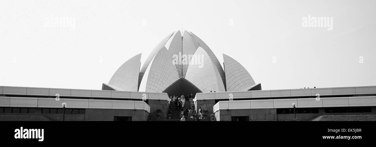 India. Delhi, the dome of the Lotus Temple (Baha'l Temple) Stock Photo