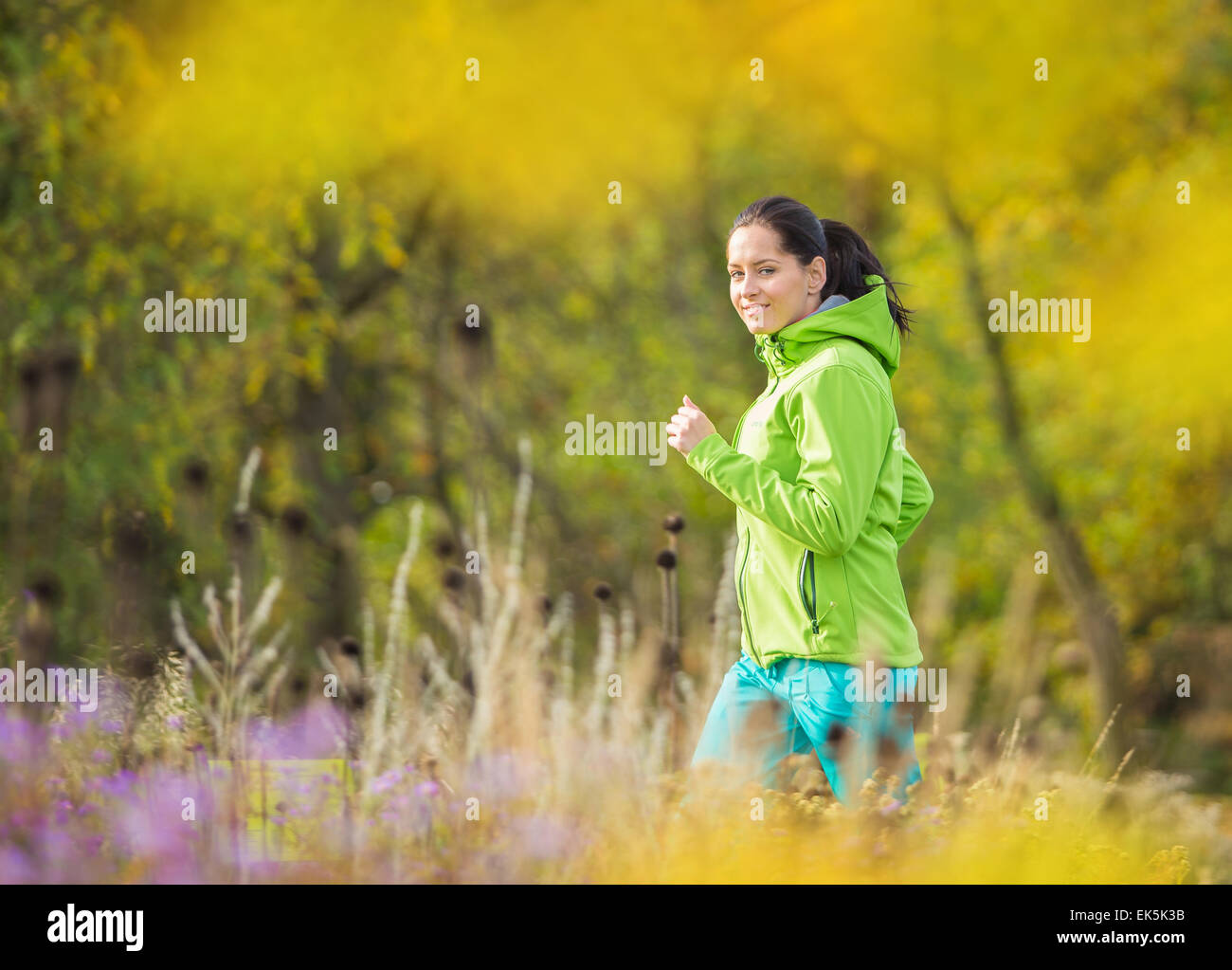 Athletic brunette woman hi-res stock photography and images - Alamy