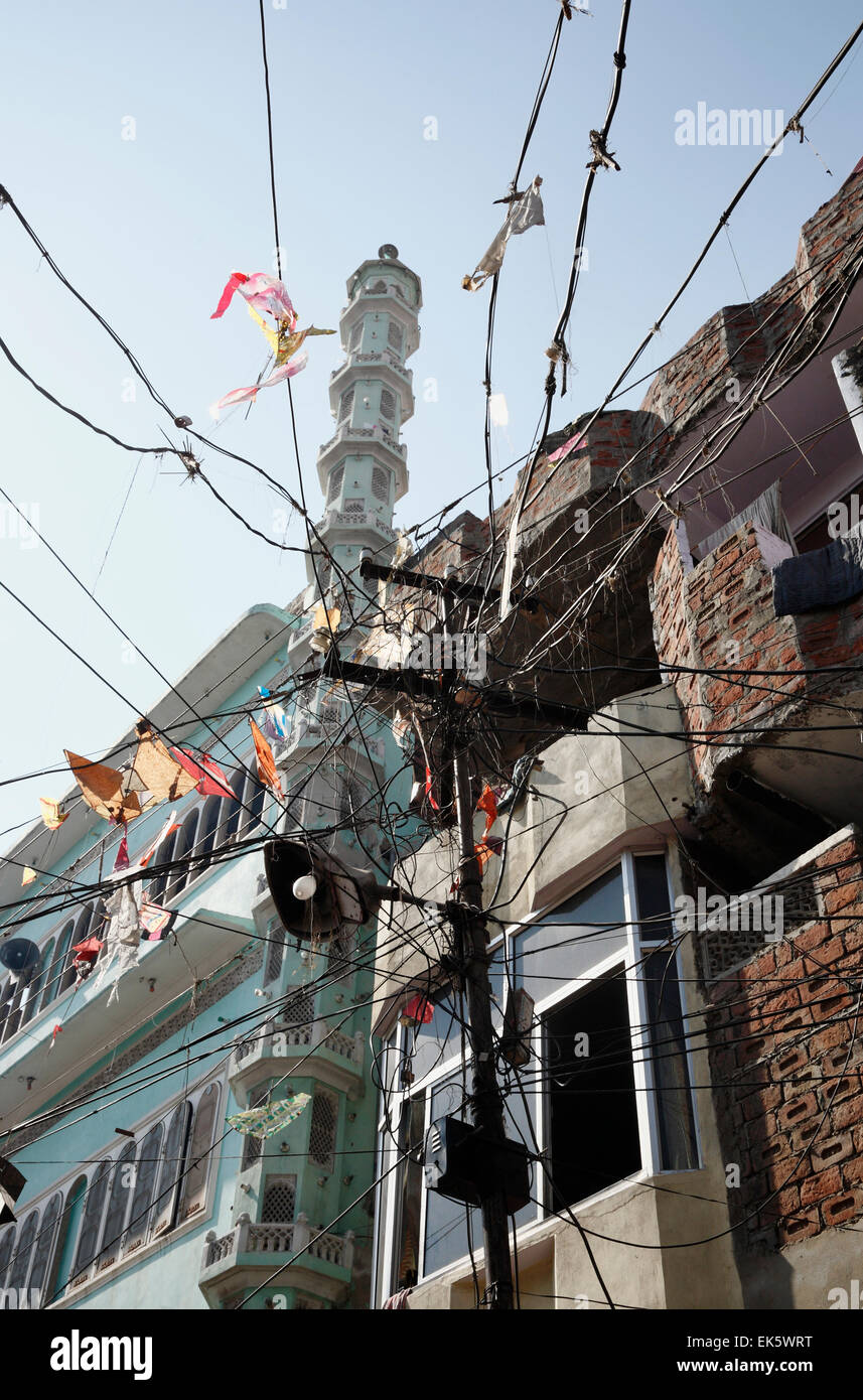India, Rajasthan, Jaipur, old electric cables in a street Stock Photo