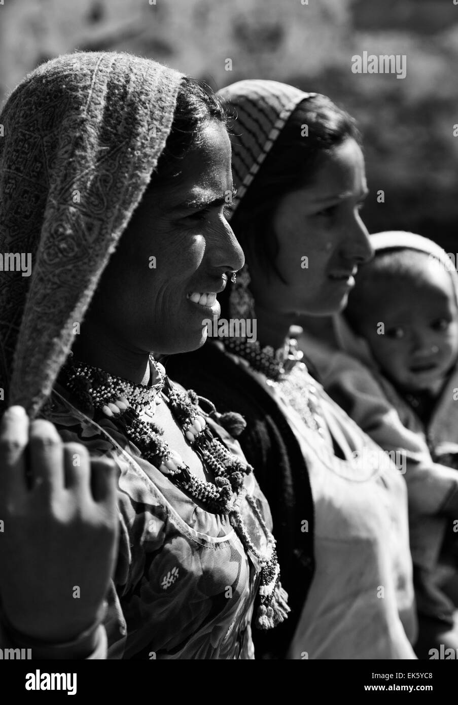 Indian women child in Black and White Stock Photos & Images - Alamy