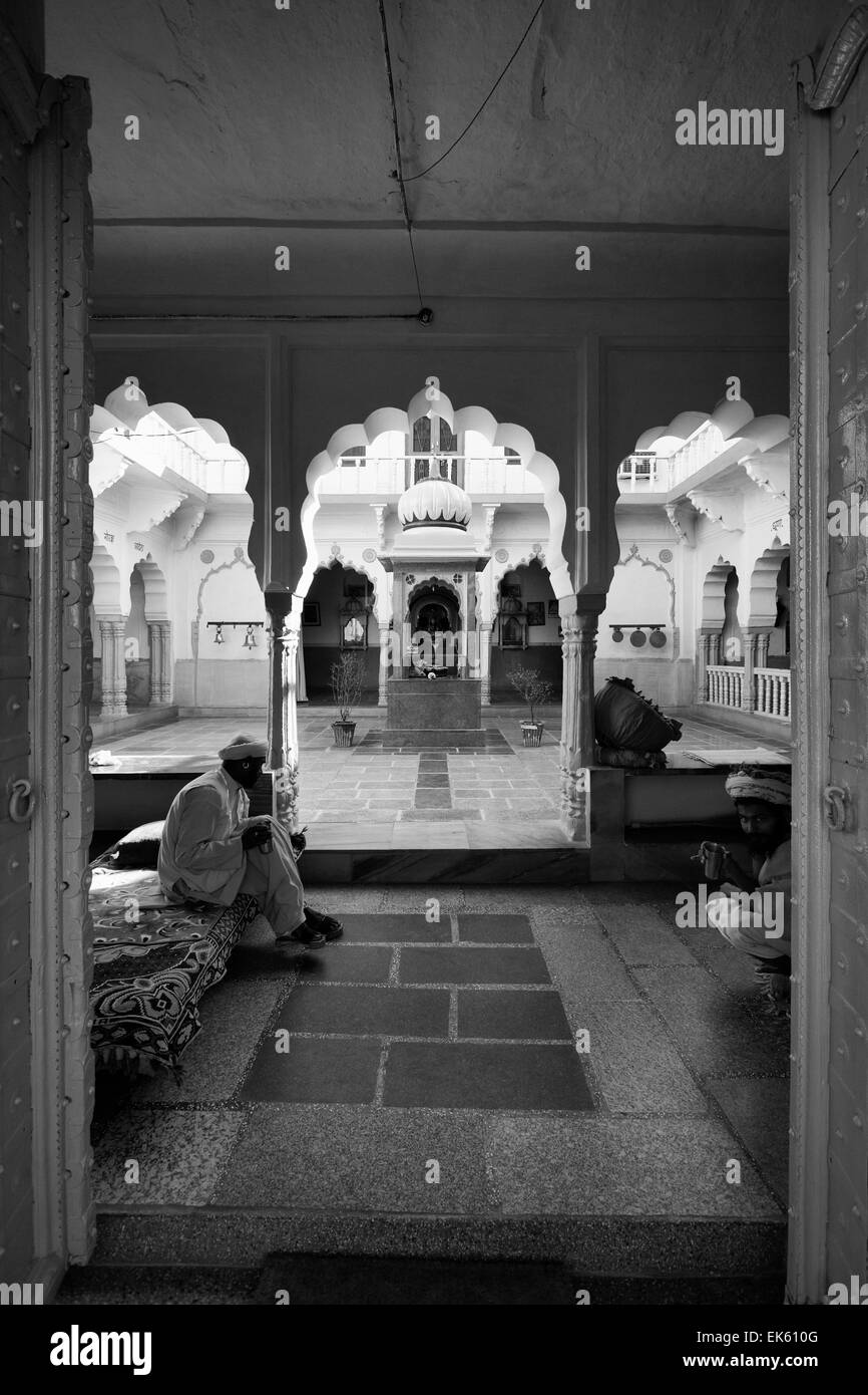India, Rajasthan, Pushkar, hindu temple Stock Photo Alamy