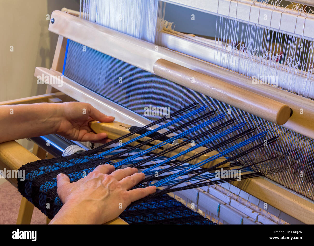 Loom shuttle hires stock photography and images Alamy