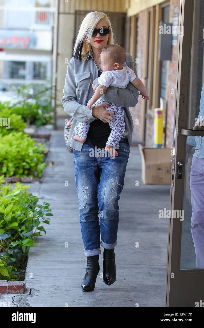 Gwen Stefani takes her youngest son Apollo Rossdale to visit her mother ...