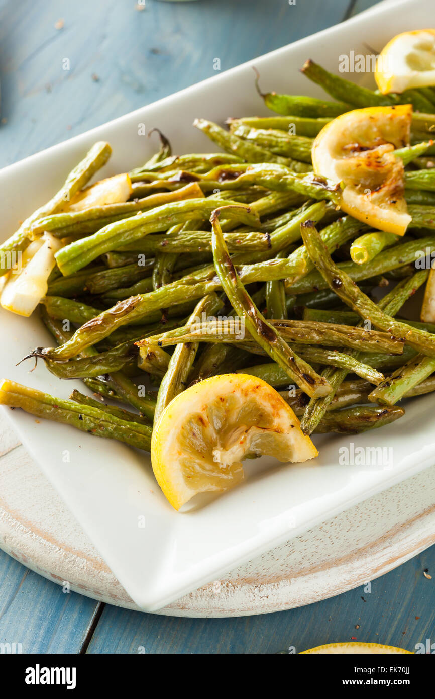 Homemade Sauteed Green Beans with Lemon and Garlic Stock Photo Alamy