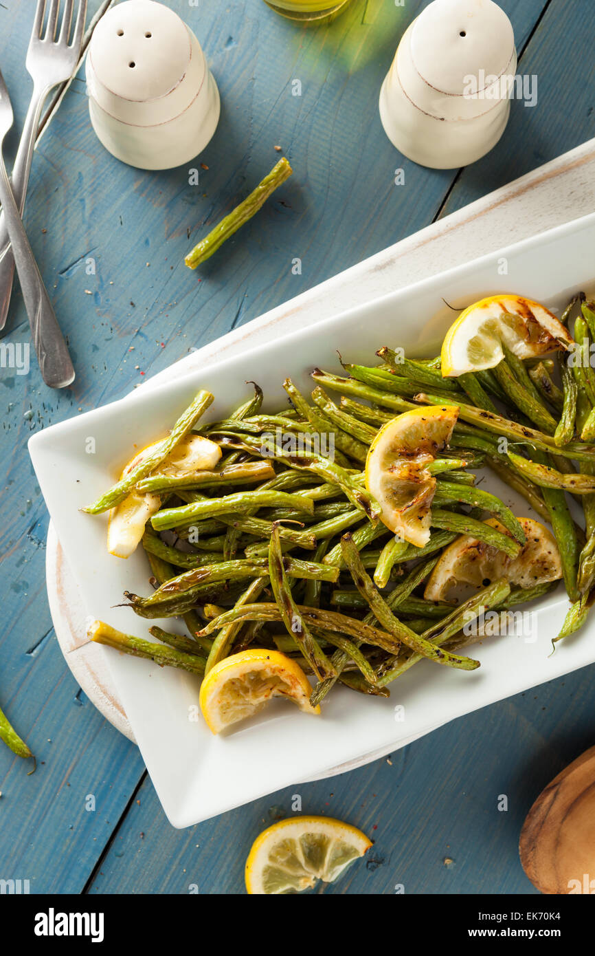 Homemade Sauteed Green Beans with Lemon and Garlic Stock Photo Alamy