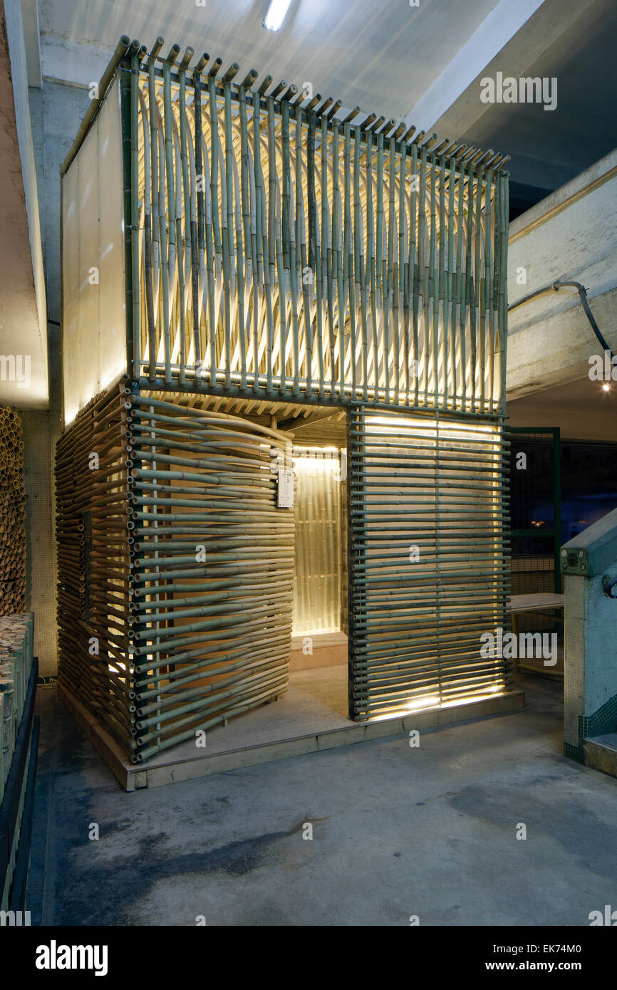 Front Three quarter view. Bamboo Micro Housing, Kowloon, Hong Kong.  Architect: Affect-t, 2013 Stock Photo - Alamy