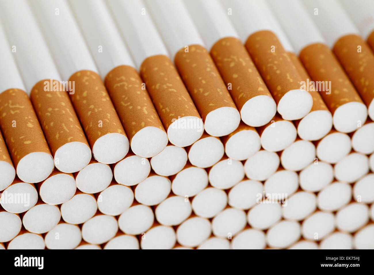 Filter cigarettes hires stock photography and images Alamy