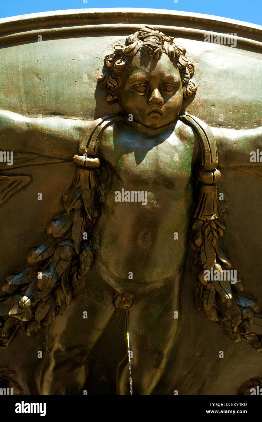 beautiful fountain in the park Stock Photo - Alamy