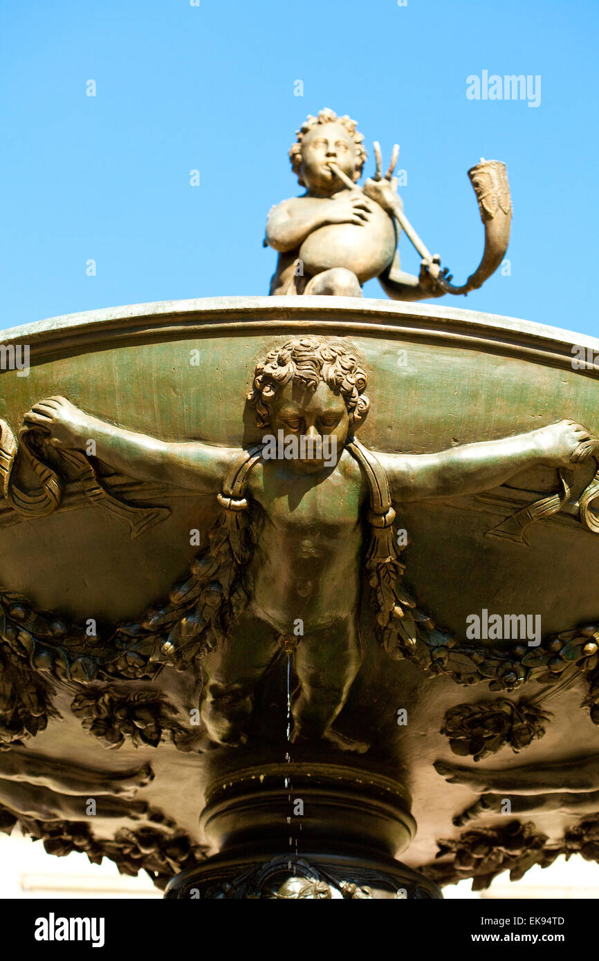 beautiful fountain in the park Stock Photo - Alamy
