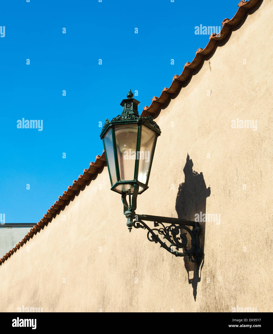 Ornate black lantern on hi-res stock photography and images - Alamy