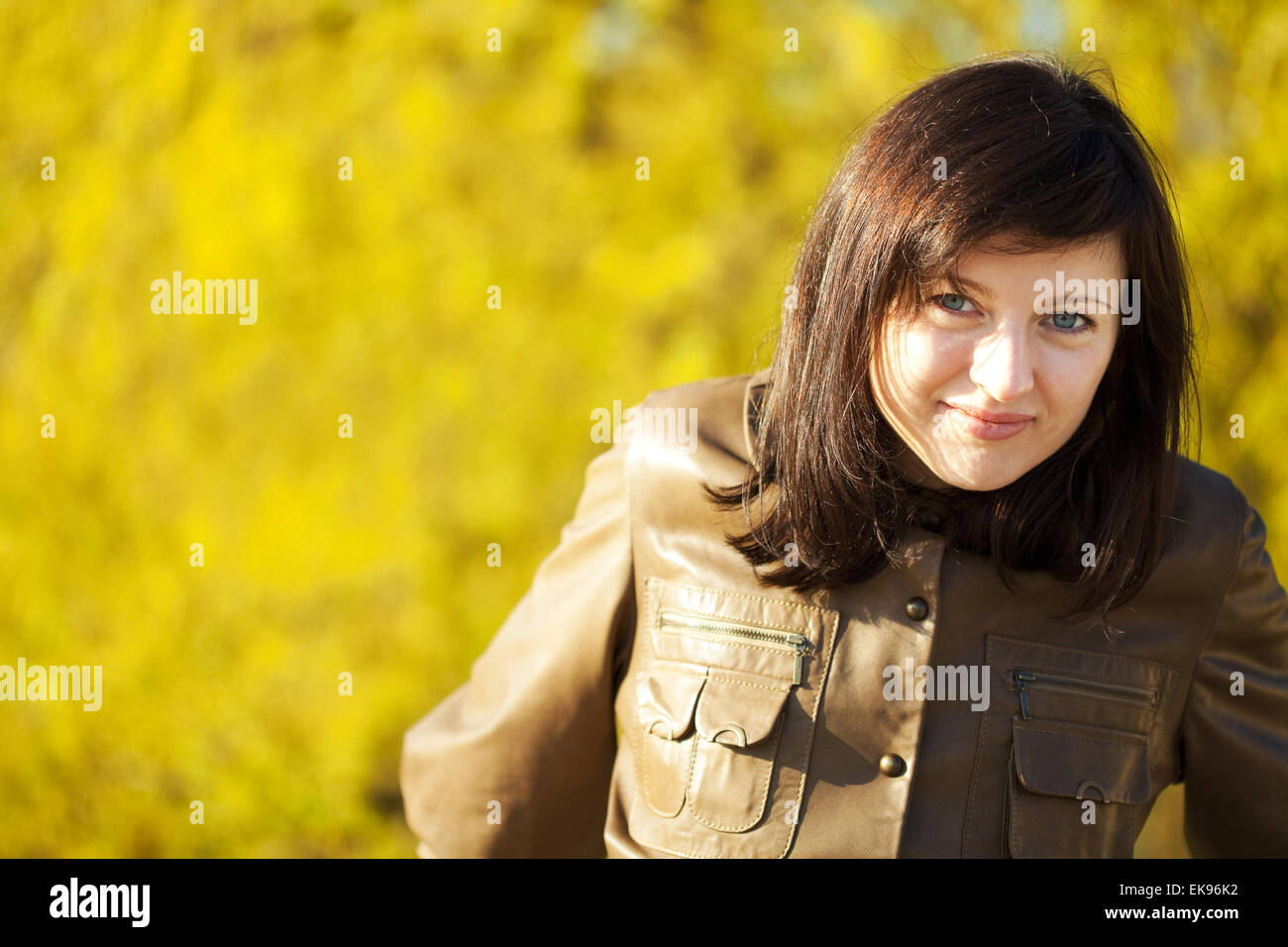 portrait of a young beautiful woman Stock Photo - Alamy