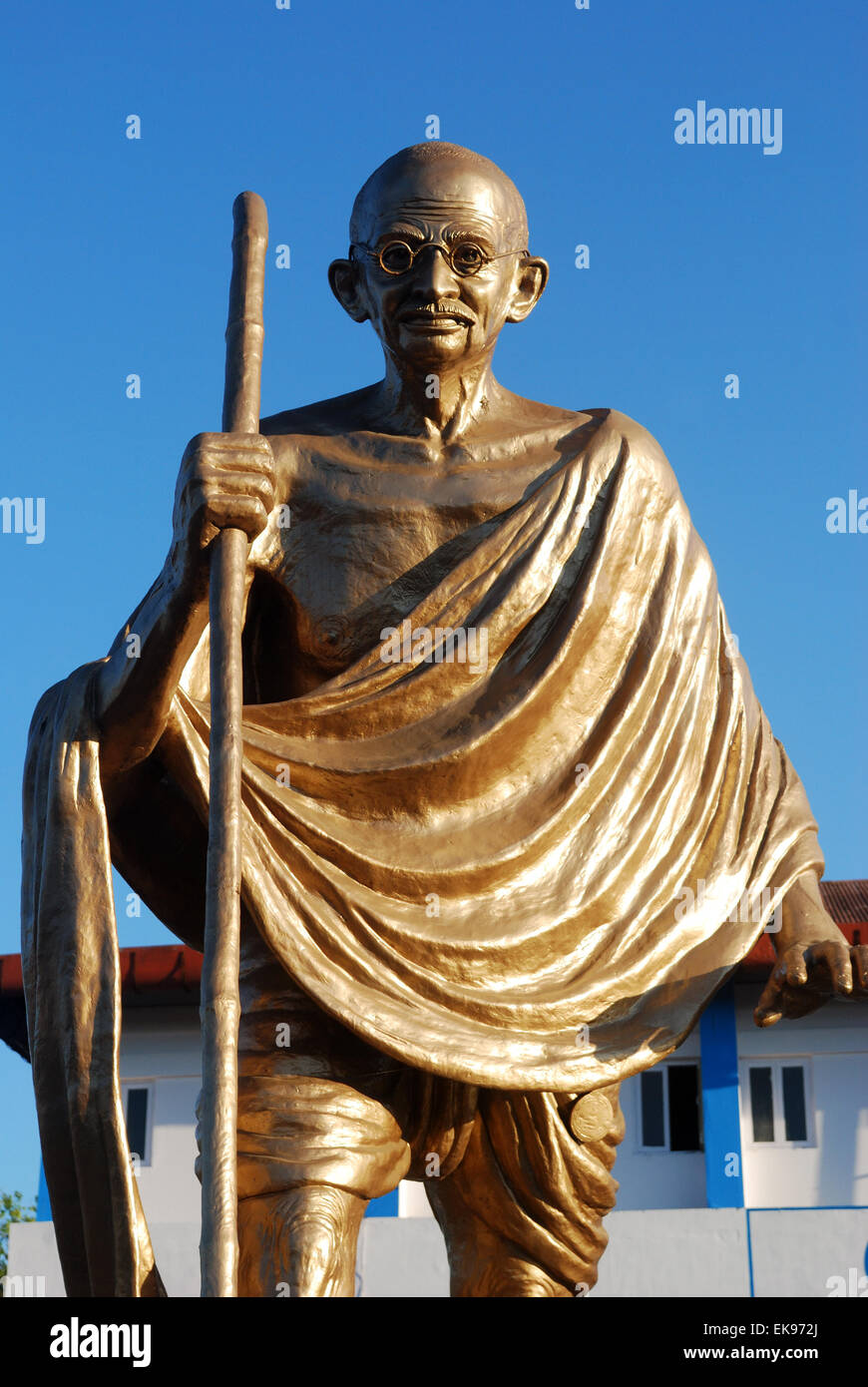golden statue of mahatma gandhi port blair india Stock Photo Alamy
