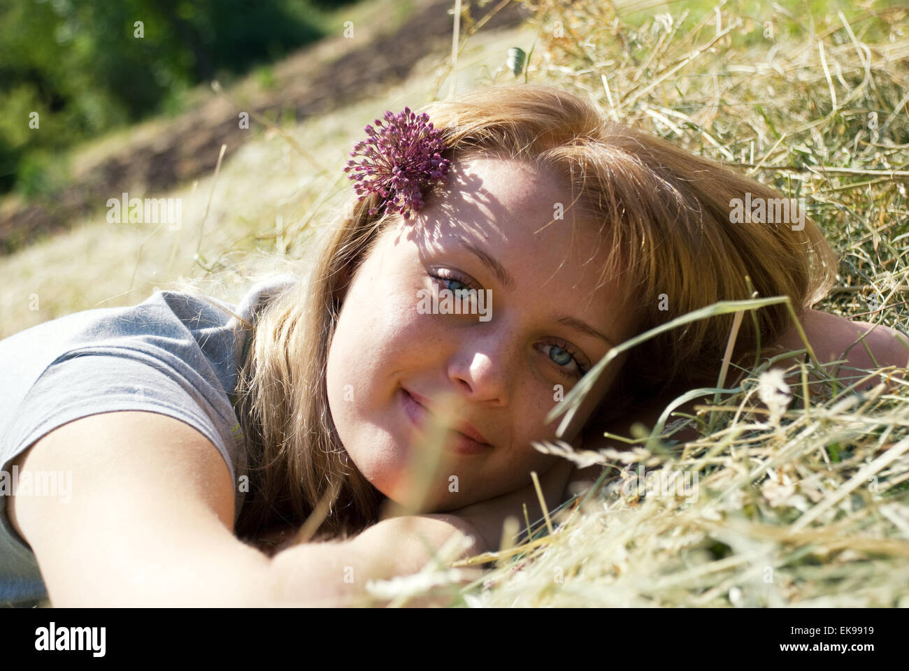 portrait of beautiful young women in nature Stock Photo - Alamy