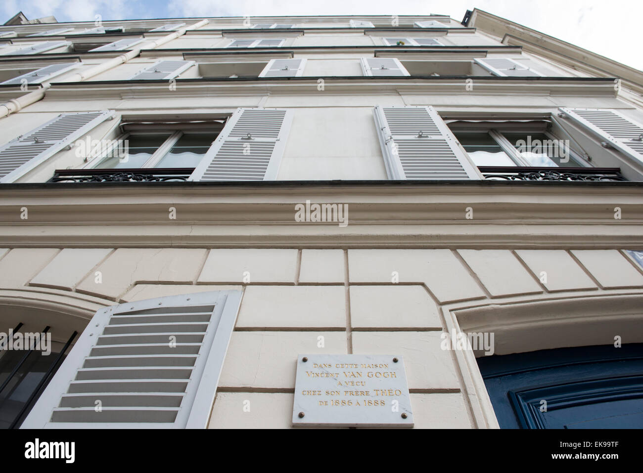 54 Rue Lepic, where Vincent Van Gogh lived between 1886-1888, Paris France Europe Stock Photo