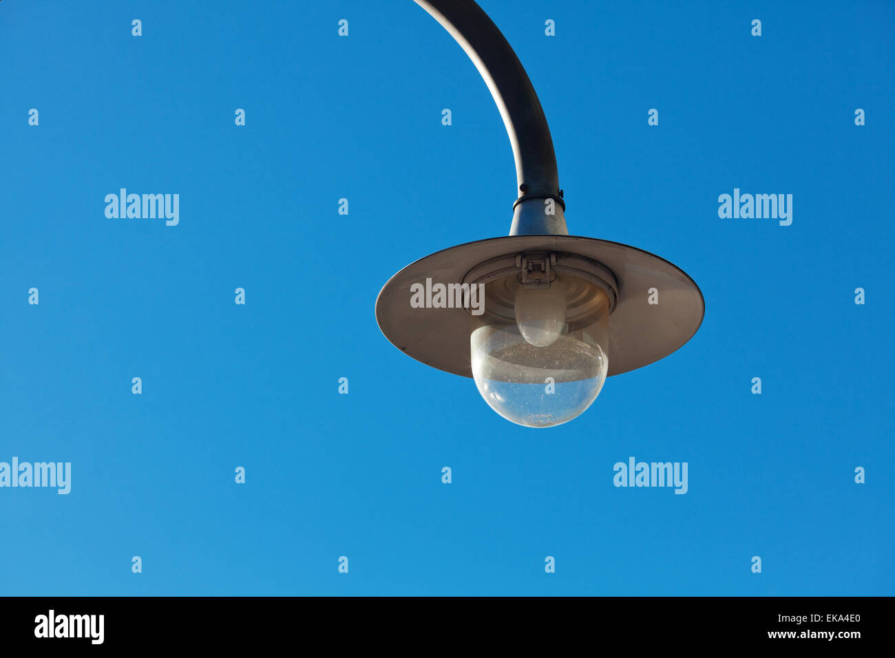 Black iron lantern hi-res stock photography and images - Alamy