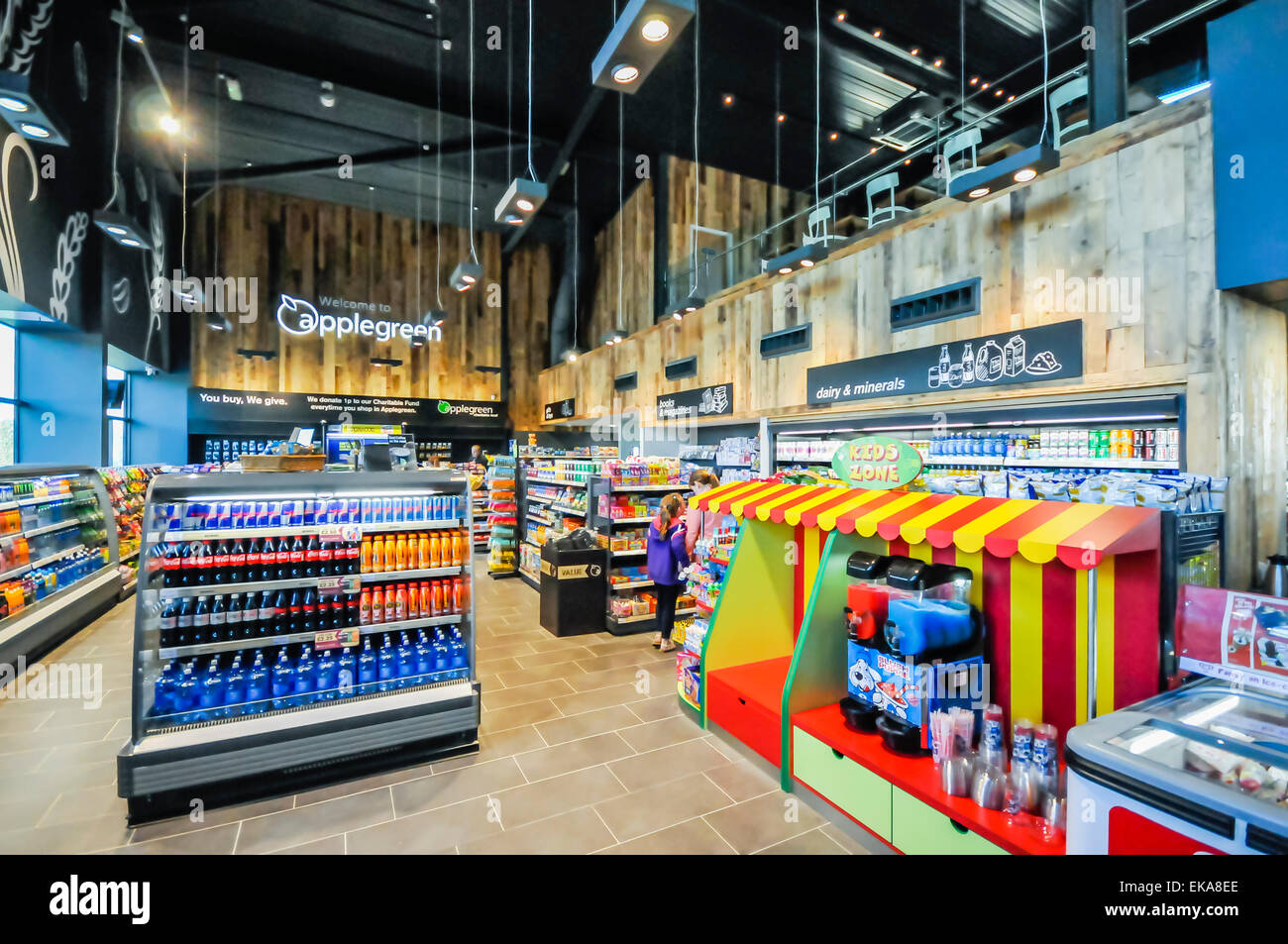 Newtownabbey, Northern Ireland. 8 Apr 2015 - Applegreen opens Northern Ireland's first ever motorway service station. Credit:  Stephen Barnes/Alamy Live News Stock Photo