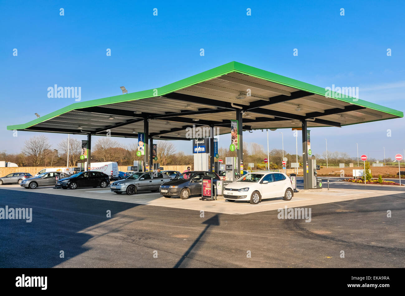 Cars at the pumps of an Applegreen motorway service station Stock Photo