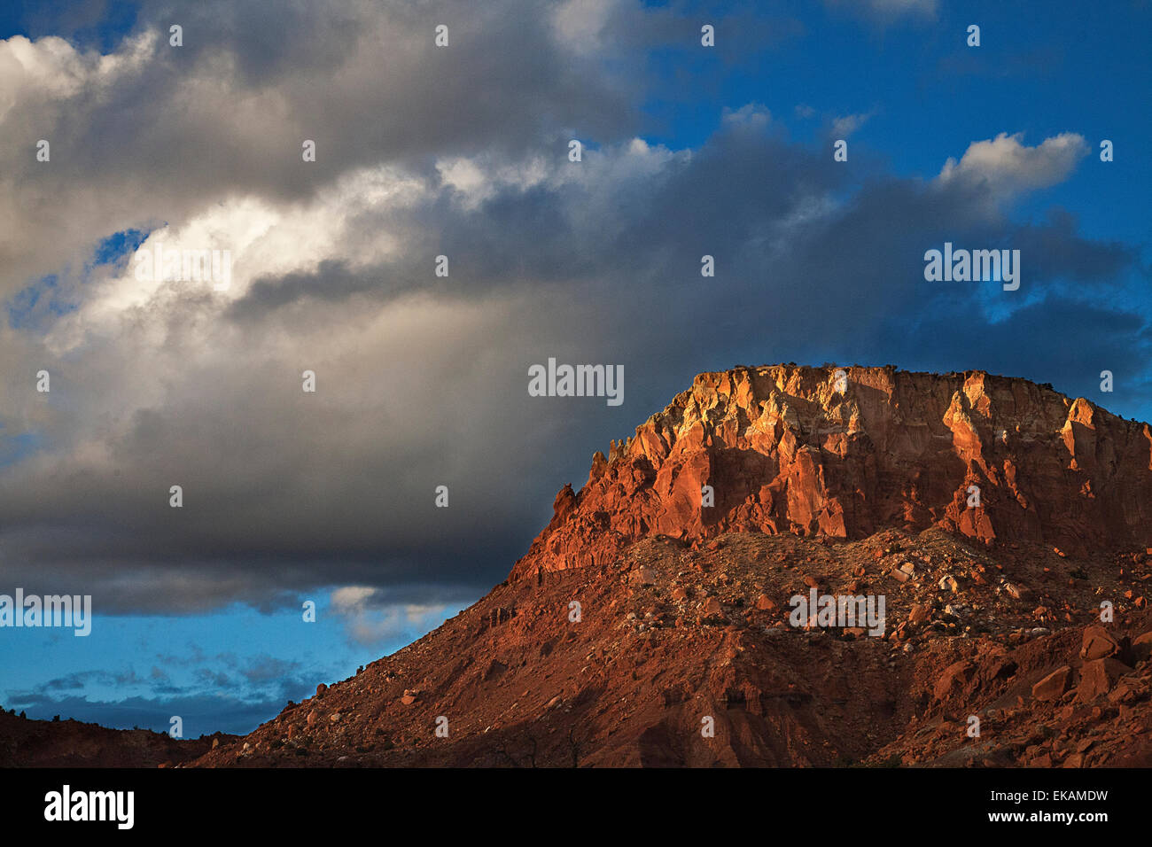 Red rocks new mexico hi-res stock photography and images - Alamy