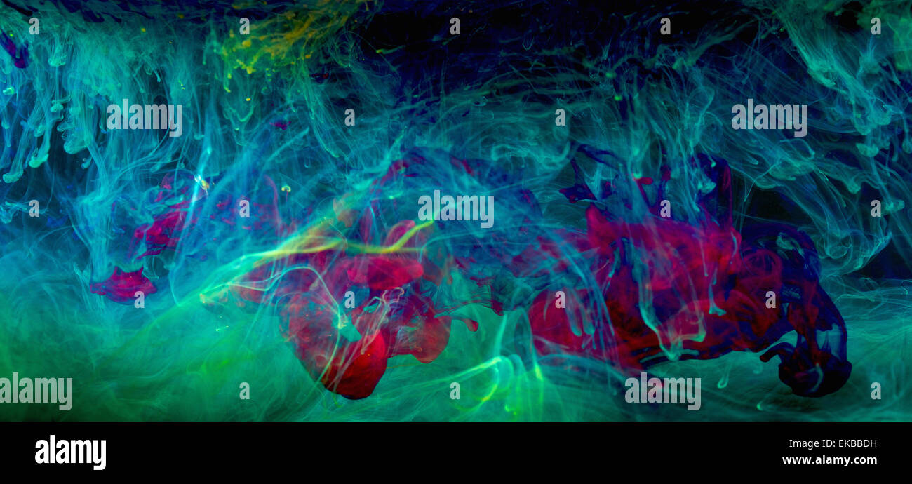 Colored inks in water hi-res stock photography and images - Alamy
