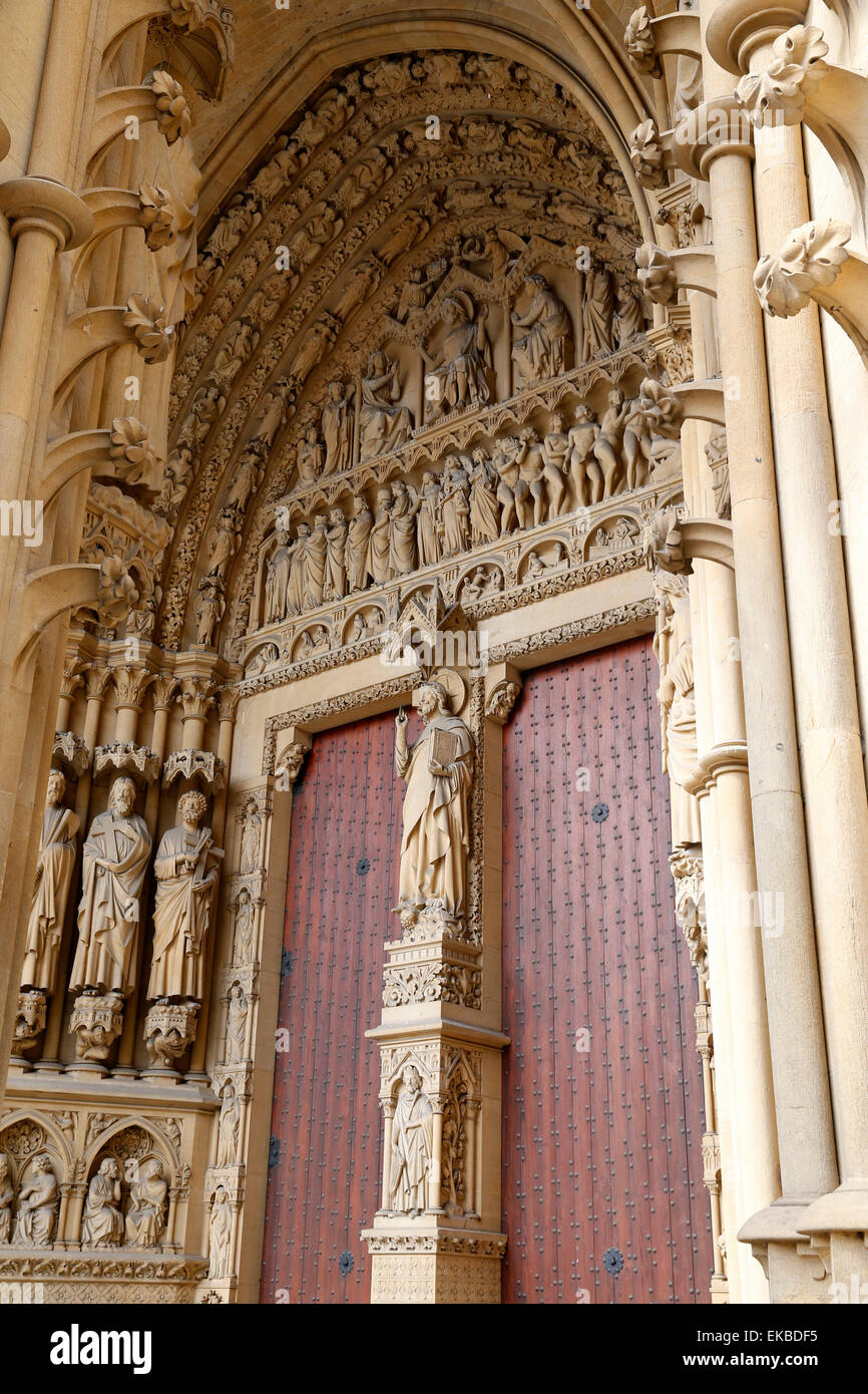 West facade, Metz Cathedral, Metz, Lorraine, France, Europe Stock Photo