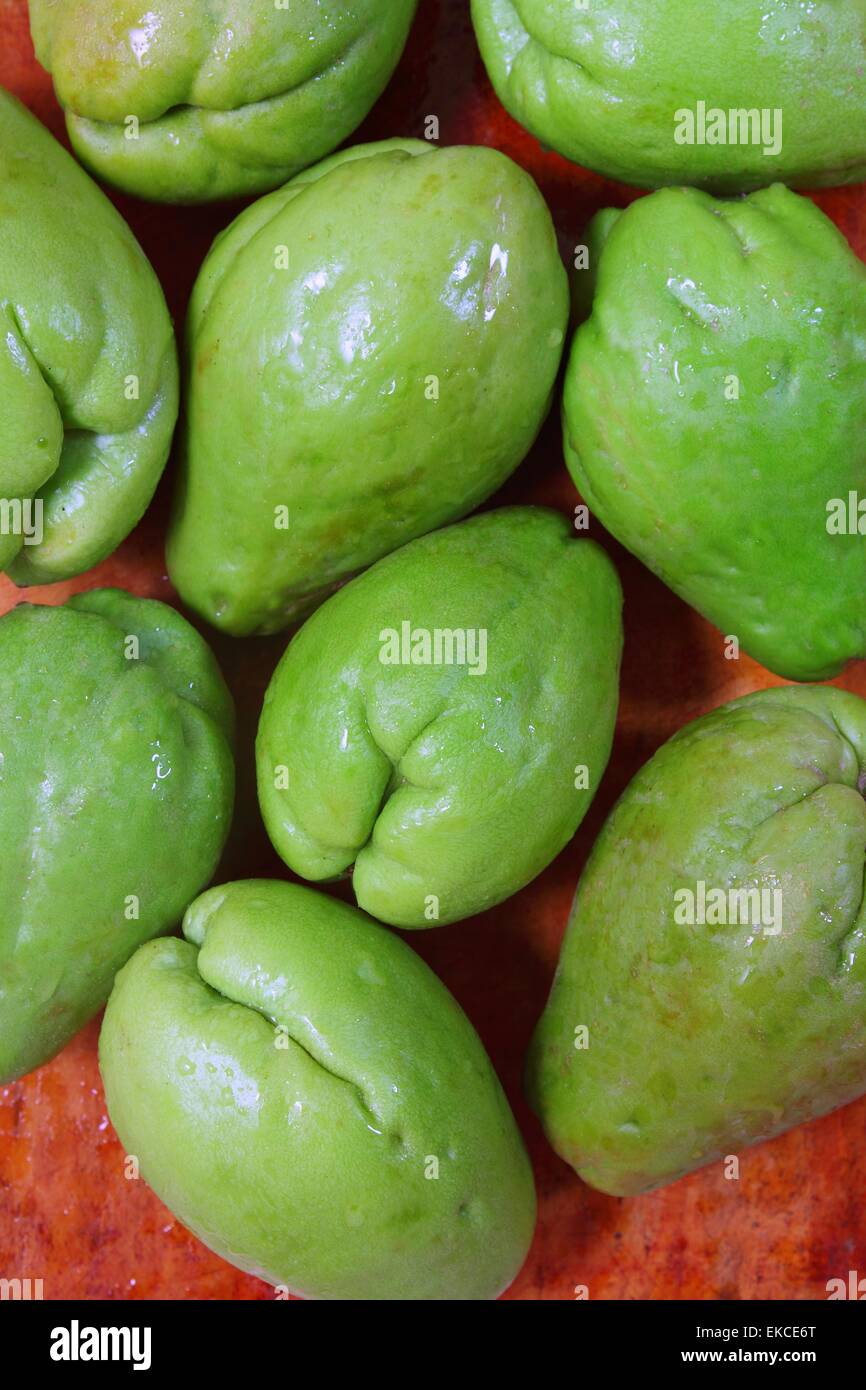 chayote mango squash mirliton vegetable Stock Photo - Alamy