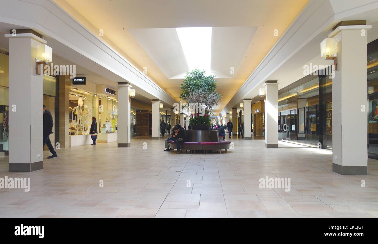 Geox bayview village discount