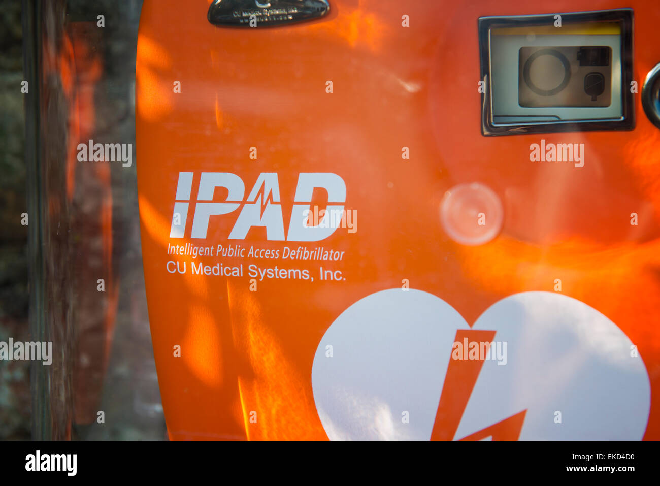 An intelligent public access defibrillator IPAD SP1 in a public place. Stock Photo