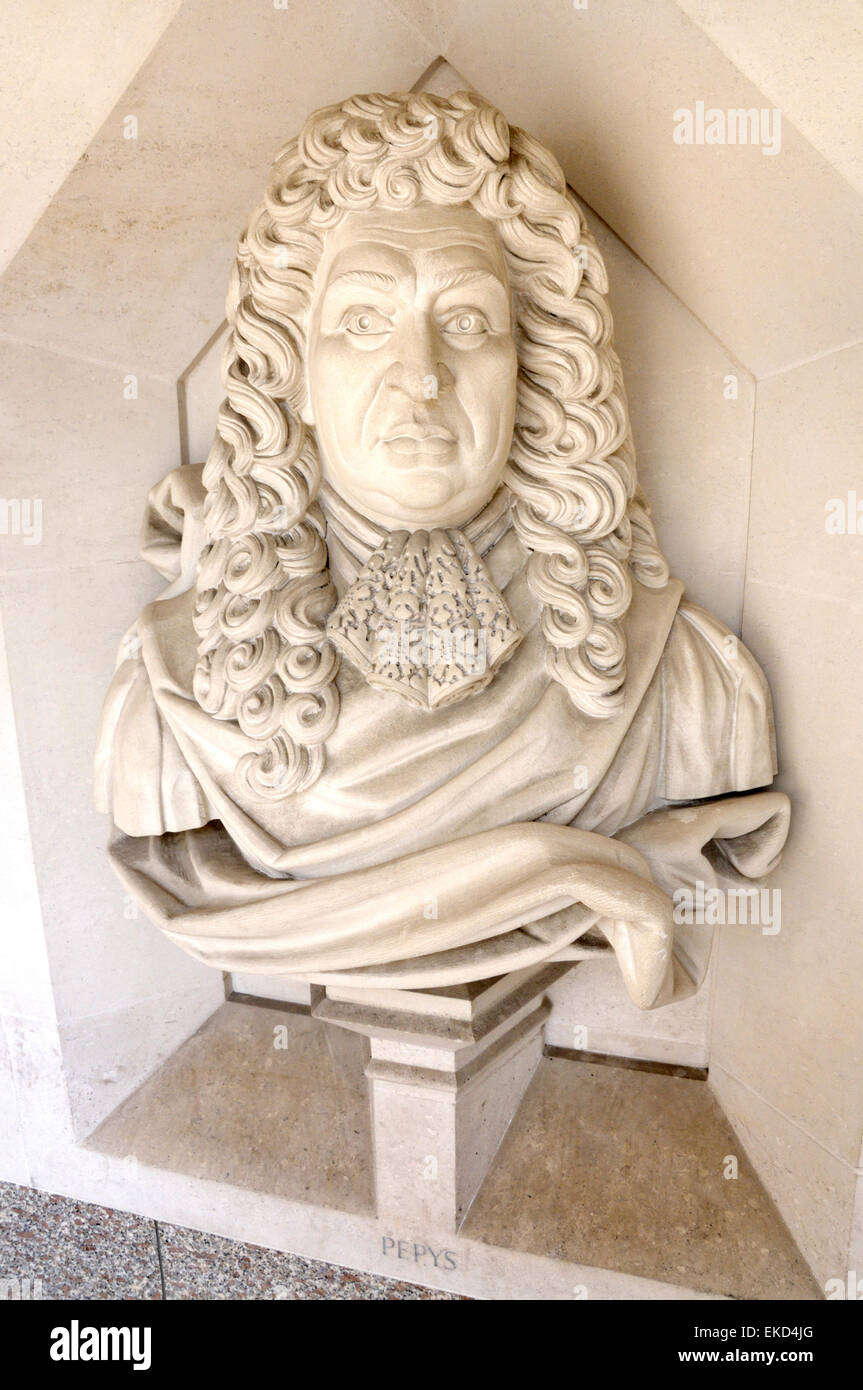 London, England, UK. Guildhall Art Gallery in the City. Modern stone bust of Samuel Pepys (diarist: 1633-1703) Stock Photo