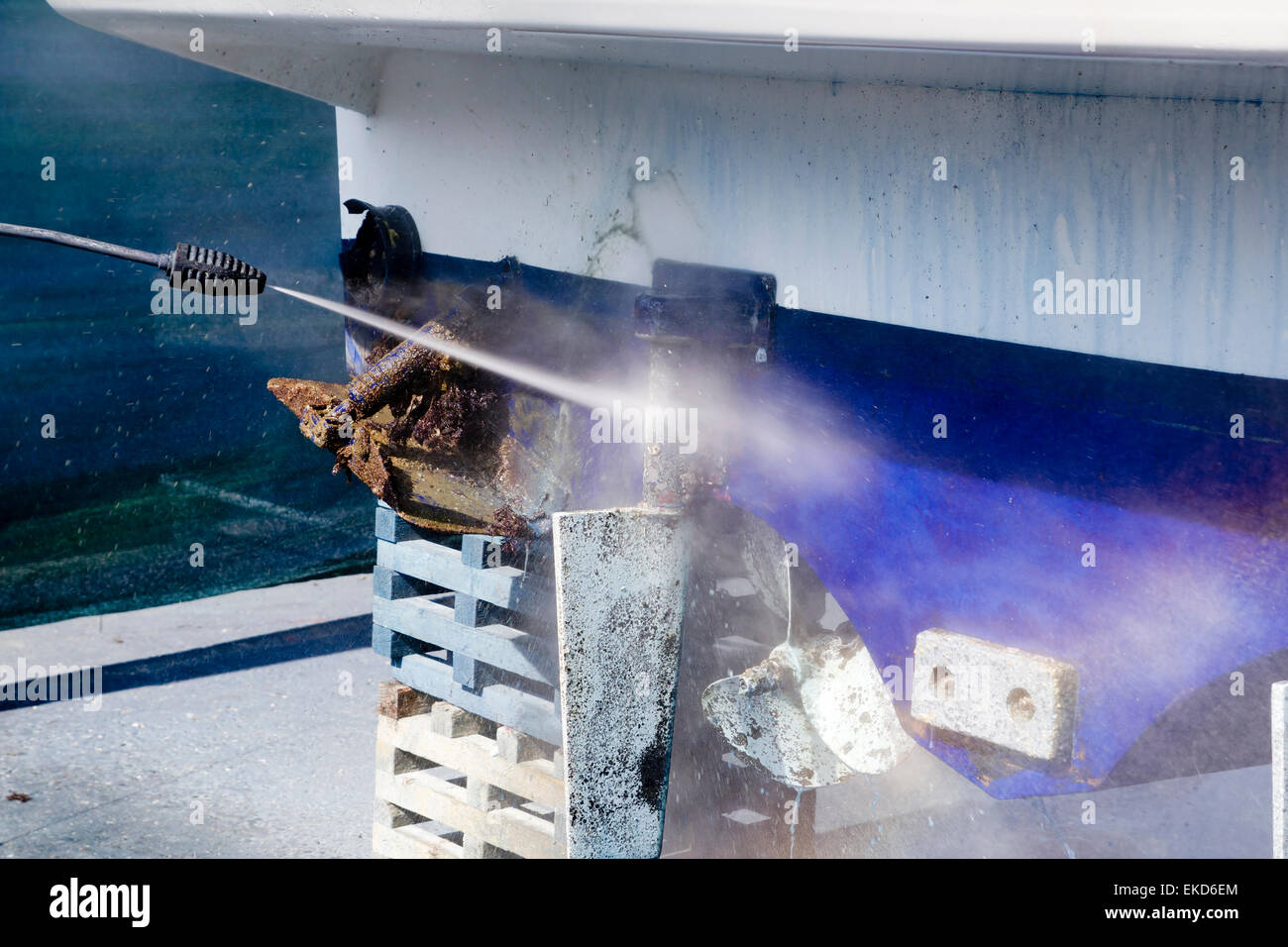 Boat hull cleaning water pressure washer Stock Photo Alamy