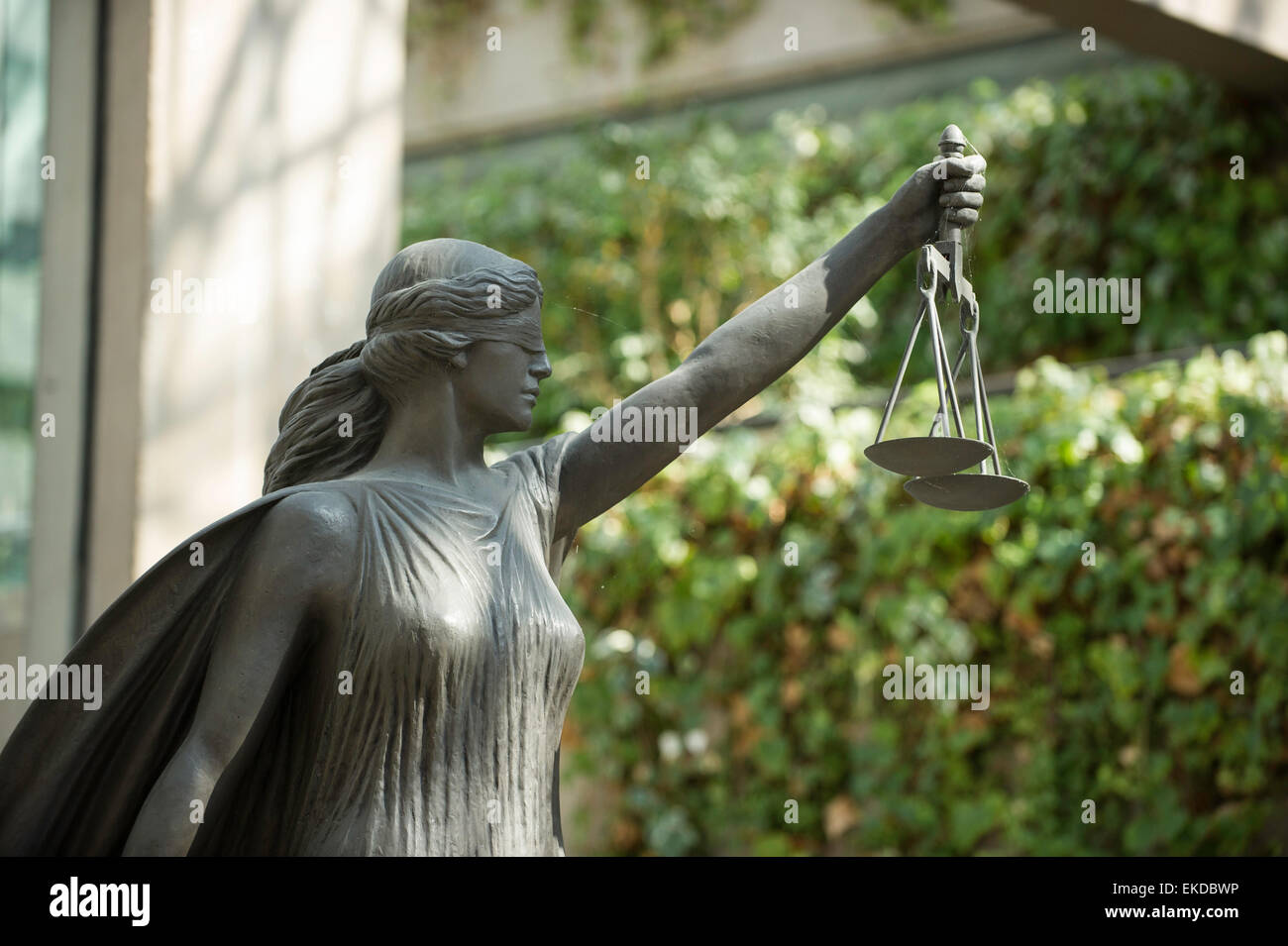 Lady of Justice statue, Vancouver Courthouse Stock Photo Alamy