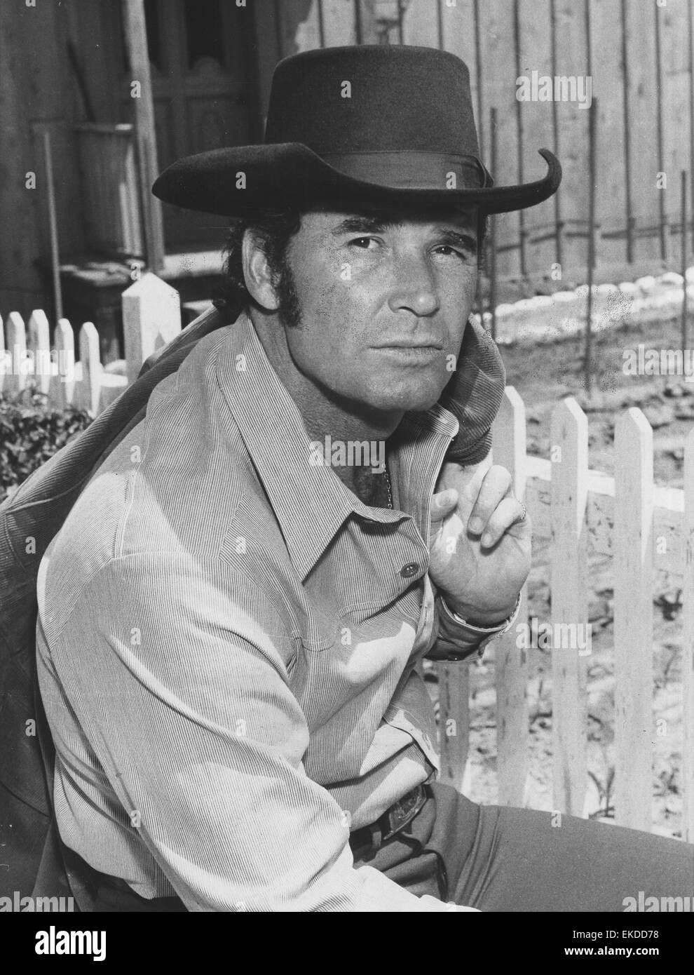 JAMES GARNER.Maverick.Supplied by Photos, inc. (Credit Image