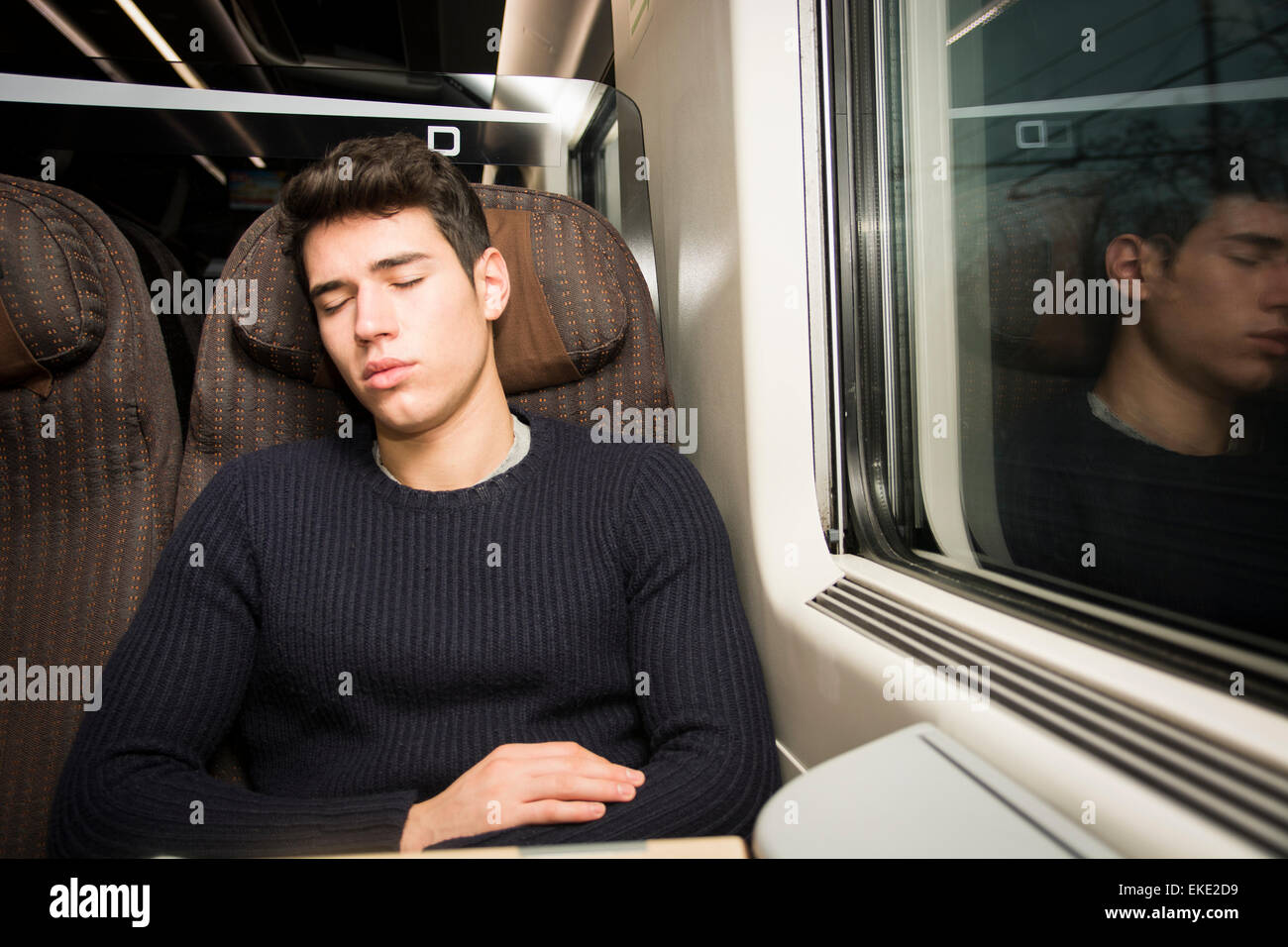 Sleeping compartment on train hi-res stock photography and images - Alamy