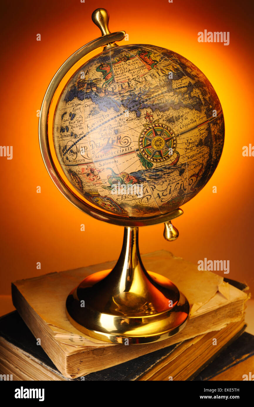 Old atlas book hi-res stock photography and images - Alamy