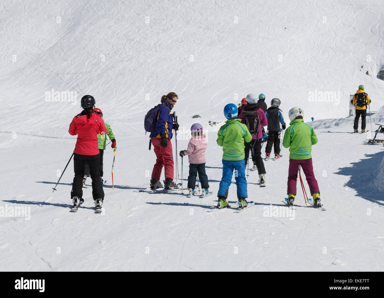 Familie mit ski ausrüstung images libres de droit, photos de Familie mit ski  ausrüstung