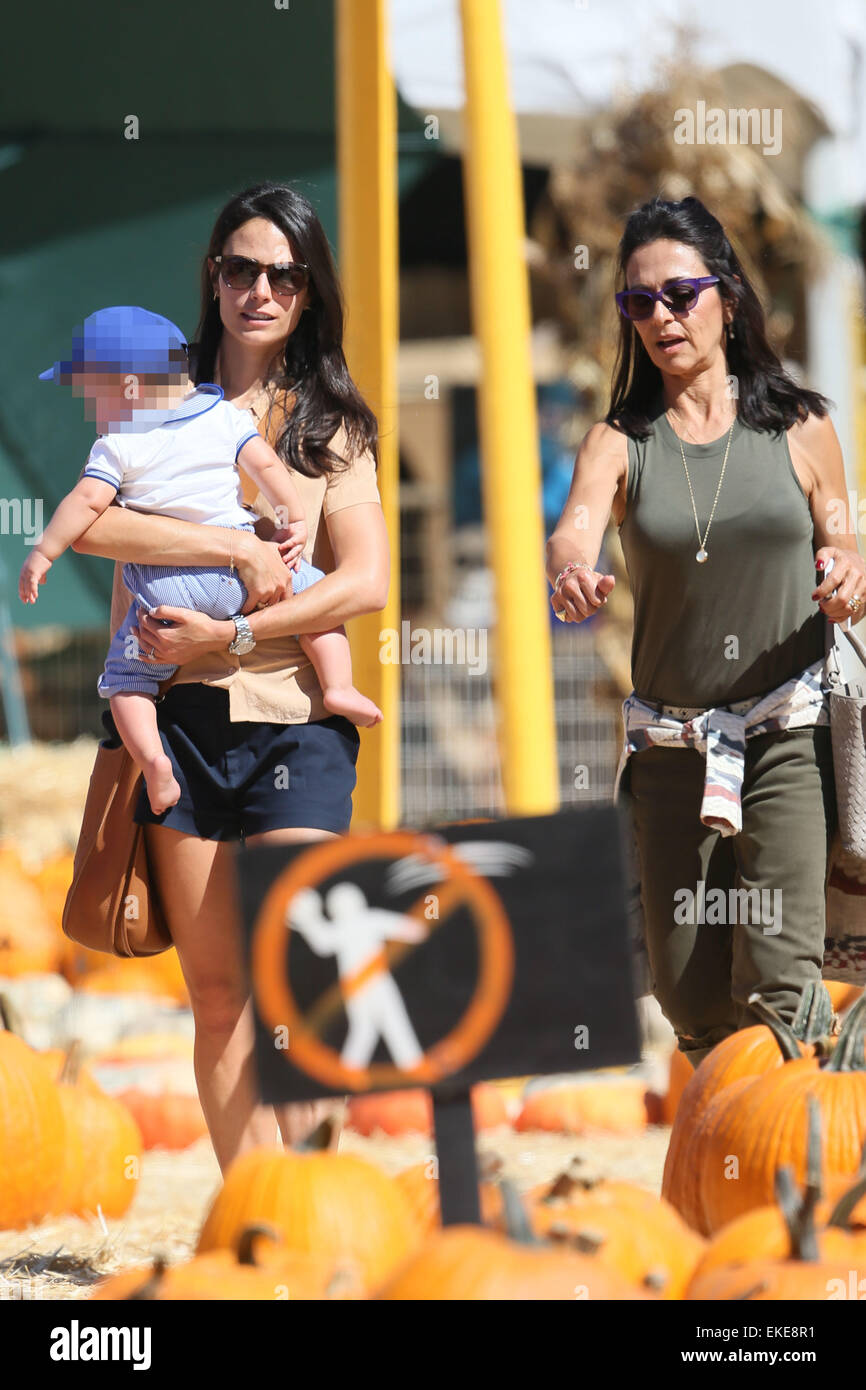 Jordana Brewster And Maria Joao High Resolution Stock Photography And Images Alamy The mother of two admits to. https www alamy com stock photo jordana brewster takes her son julian to mr bones pumpkin patch along 80834181 html