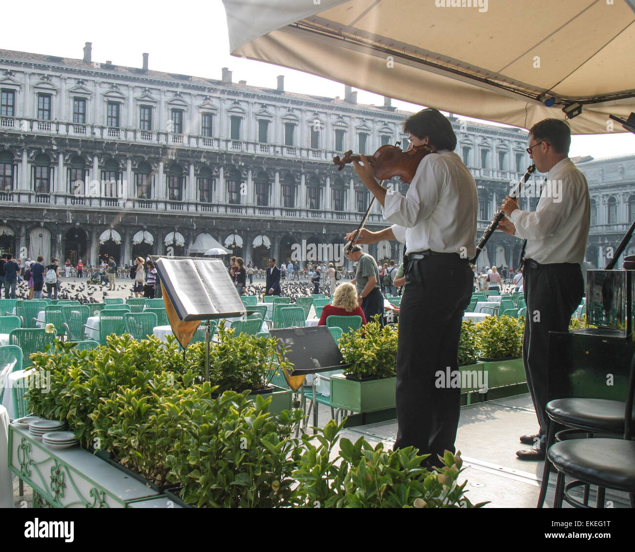 Venice, Province of Venice, ITALY. 6th Oct, 2004. Musicians at the famous Café Florian in the Piazza San Marco (St Marks Square) entertain the tourists. Venice is one of the most popular international tourist destinations. © Arnold Drapkin/ZUMA Wire/Alamy Live News Stock Photo