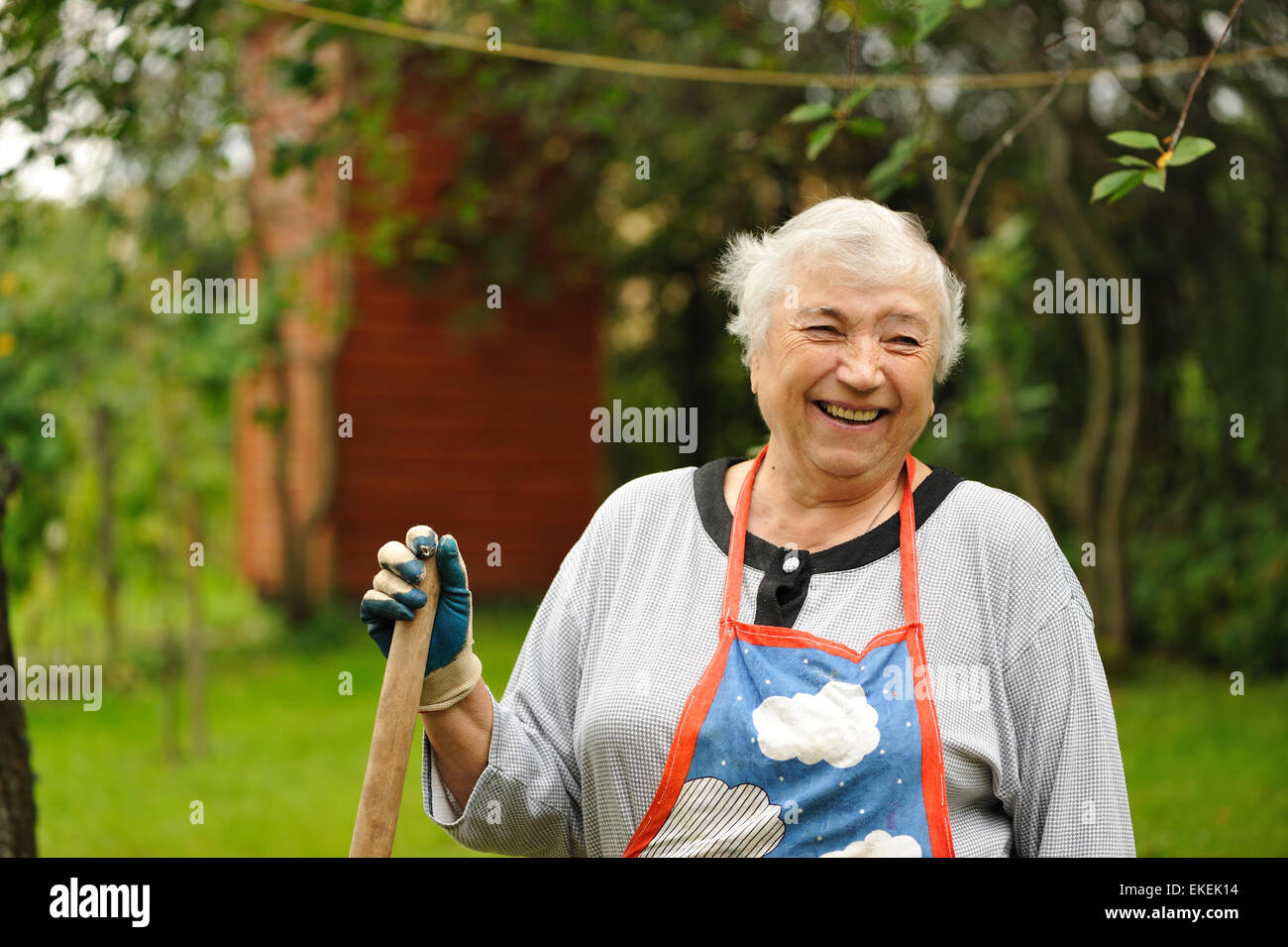 Old people smiling senior hi-res stock photography and images - Alamy