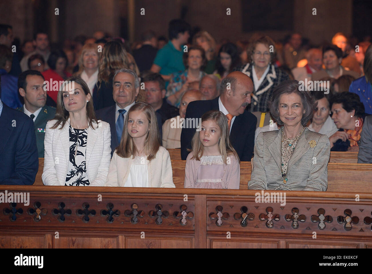 Königin Letizia, Prinzessin Leonor, Prinzessin Sofia und Königin Sofia bei der Ostersonntagsmesse in der Kathedrale von Palma. Palma de Mallorca, 05.04.2015/picture alliance Stock Photo