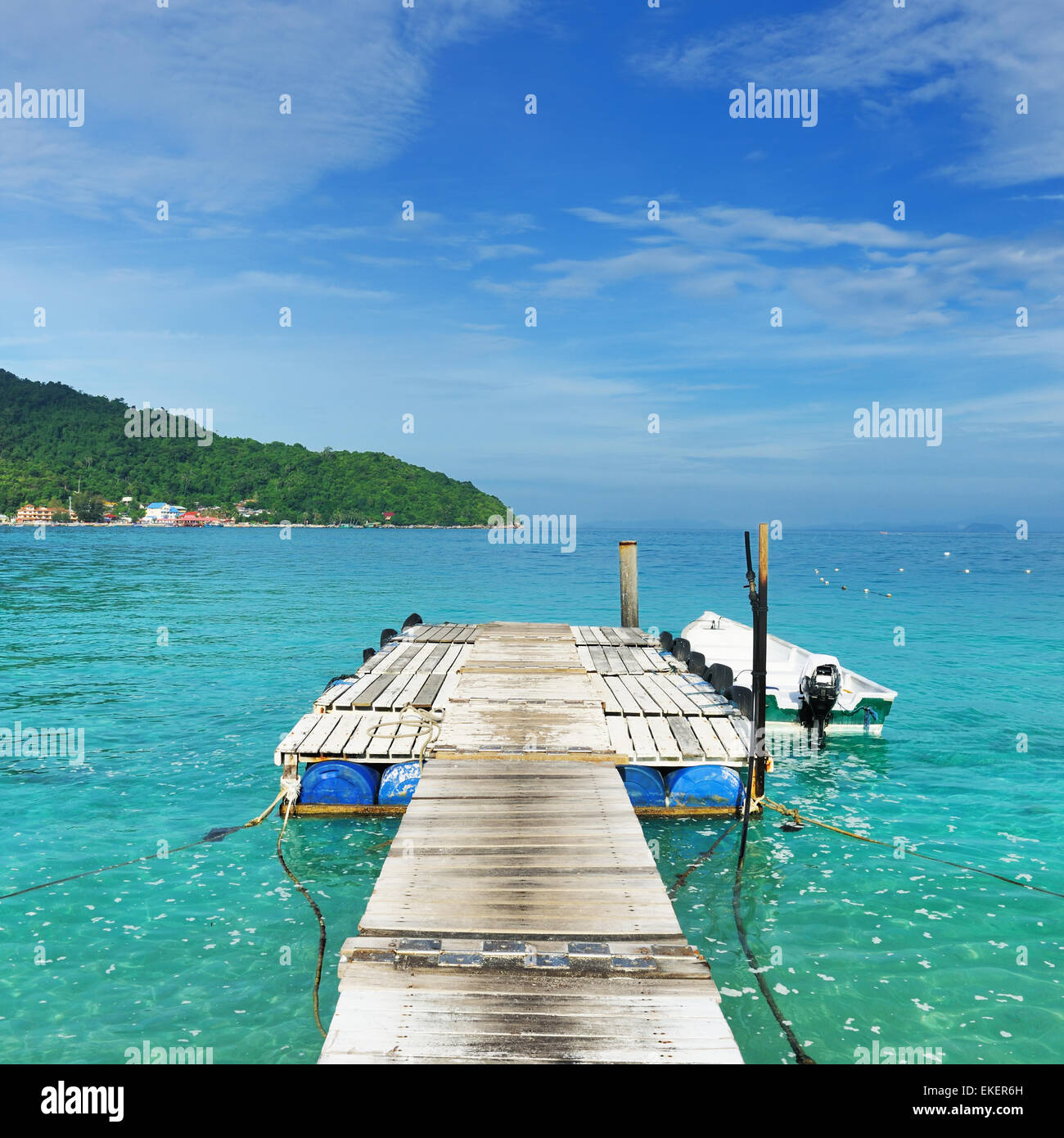 Jetty Dsign Beautiful beach jetty Stock Photo - Alamy