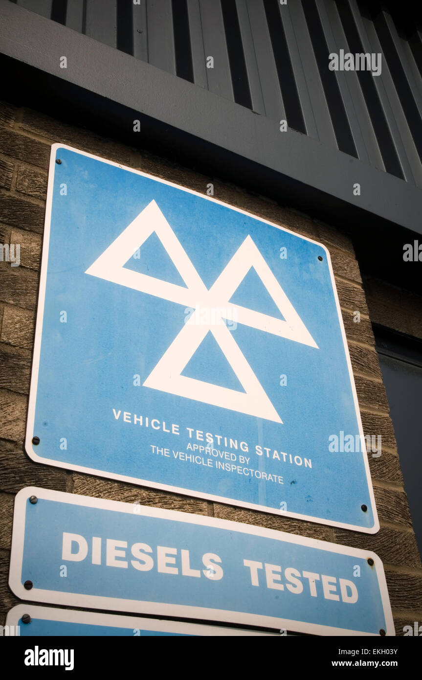 MOT test tests testing station stations mot'd vehicle certificate of roadworthiness Ministry Of Transport vosa diesel emissions Stock Photo