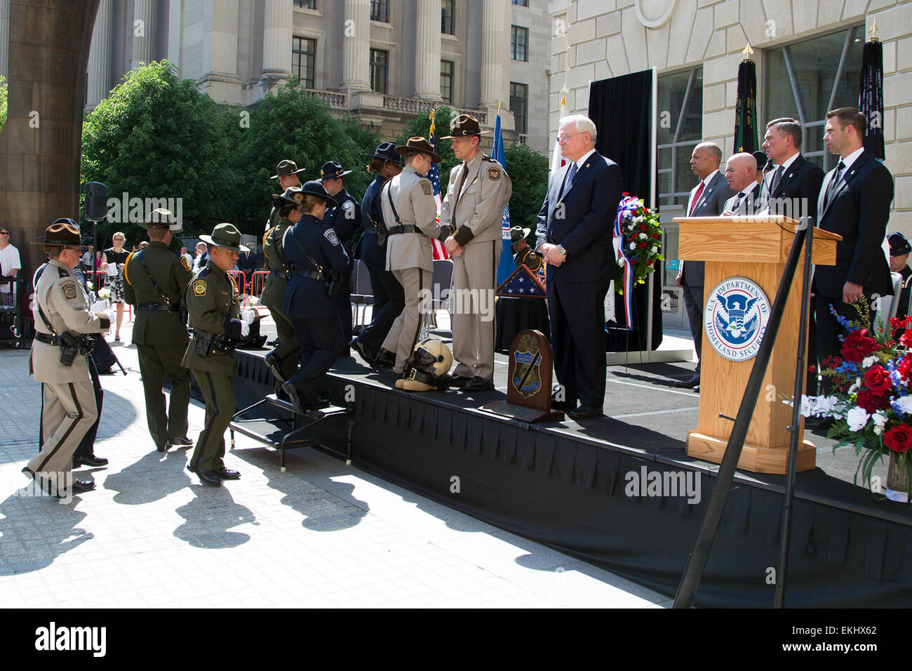 The 2013 Valor Memorial and Wreath Laying Ceremony honored fallen CBP ...