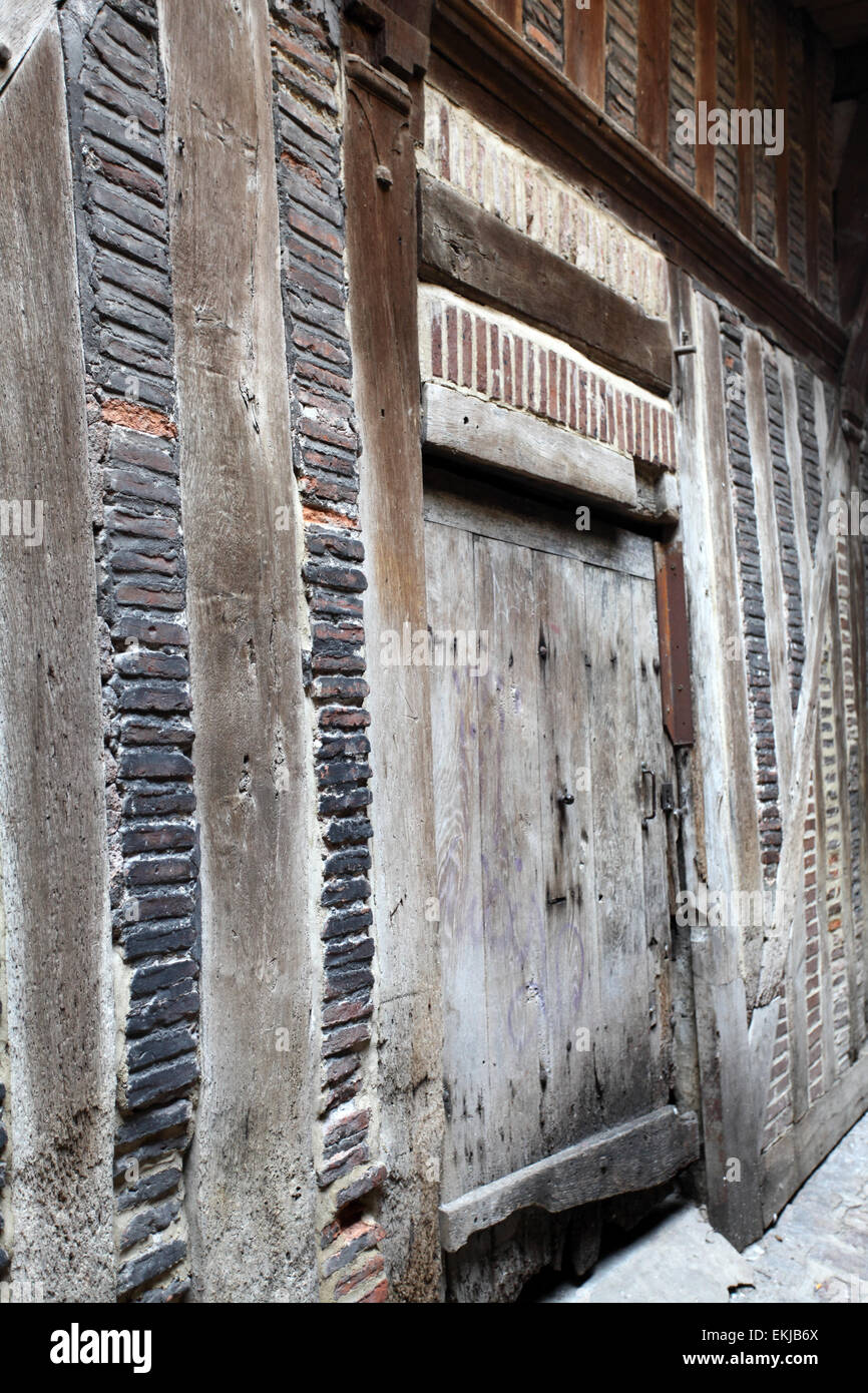 The medieval street La ruelle des chats, Troyes, France Stock Photo