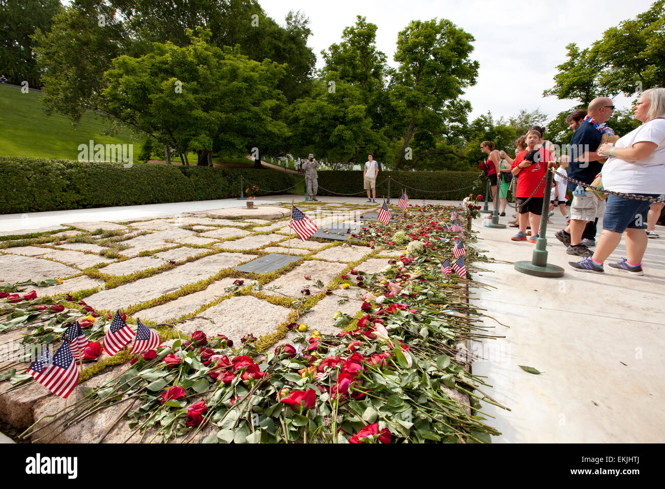 WASHINGTON D.C., MAY 26, 2014 Tourists leave flowers for fallen